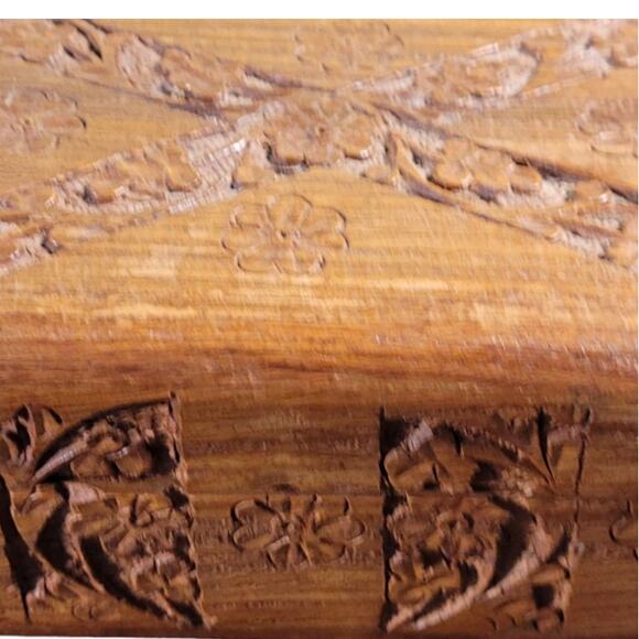 Vintage Hand Carved Rosewood Floral Trinket Box Blue Felt Lined 6x4 Rustic Decor - Picture 3 of 8